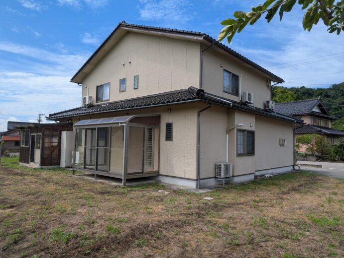 かほく市余地中古住宅